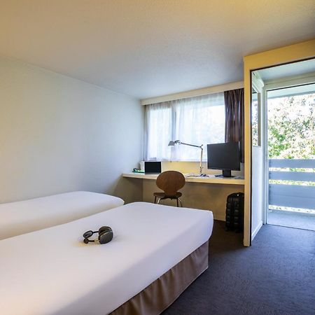 Hotel Campanile Nimes Sud - Caissargues Exterior foto