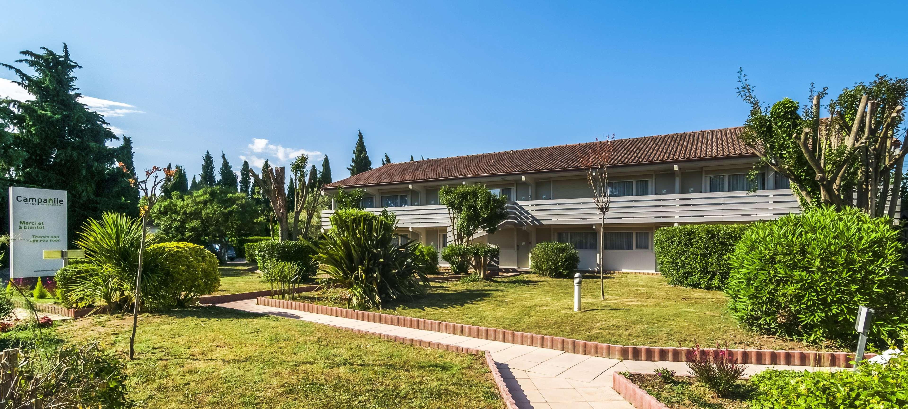 Hotel Campanile Nimes Sud - Caissargues Exterior foto